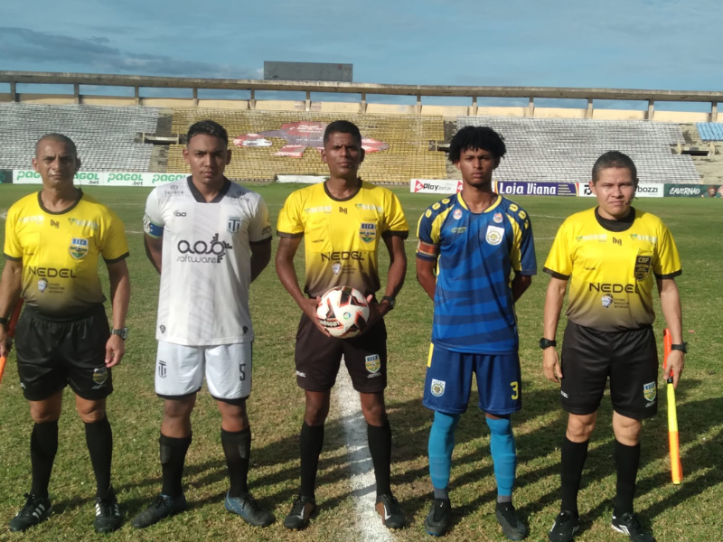 Tiradentes 0 x 2 TEC