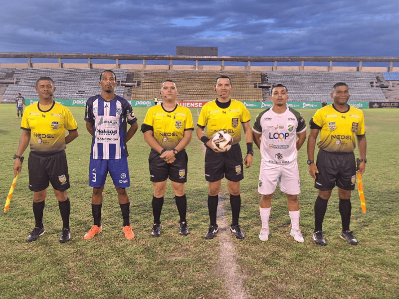 ALTOS 4 × 4 COMERCIAL