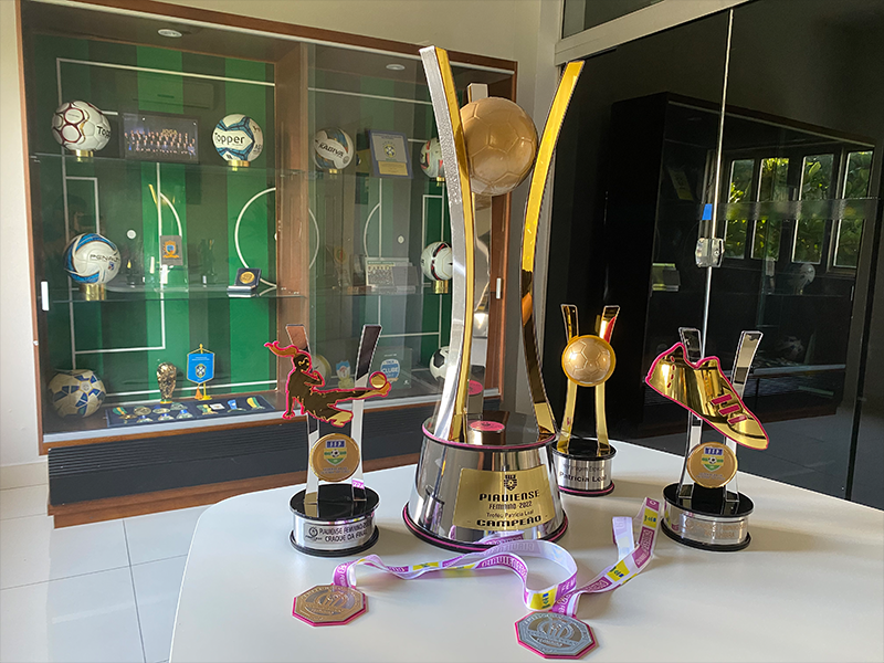 Abelhas Rainhas e Tiradentes fazem a final do Piauiense Feminino