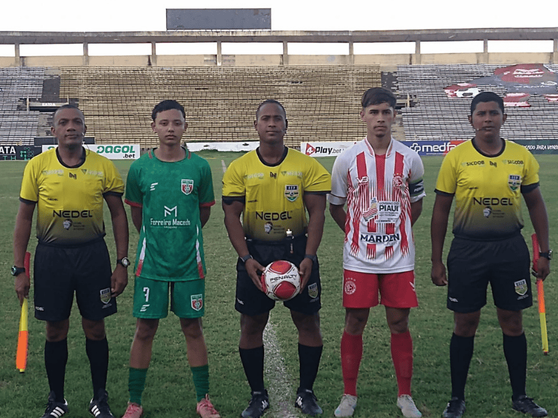 4 de Julho 5 x 1 Skil Red